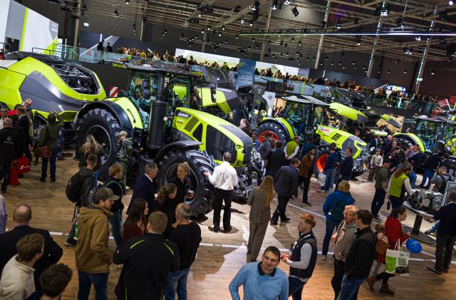 09 November 2025, Lower Saxony, Hanover: Tractors and agricultural equipment will be presented at the Claas stand at the Agritechnica agricultural machinery trade fair. Agritechnica takes place from November 9 to 15 at the exhibition grounds in Hanover. Photo: Moritz Frankenberg/dpa