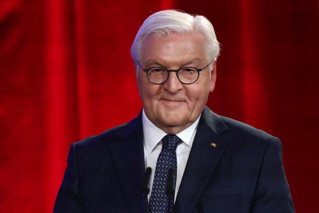 09 November 2025, Berlin: German President Frank-Walter Steinmeier delivers a speech on current threats to democracy at his residence Schloss Bellevue in Berlin, Germany, on the anniversary of the fall of the Berlin Wall in 1989, the 1938 Nazi anti-Jewish pogrom and the proclamation of the republic after the First World War in 1918. Photo: Maryam Majd/Pool AP/dpa