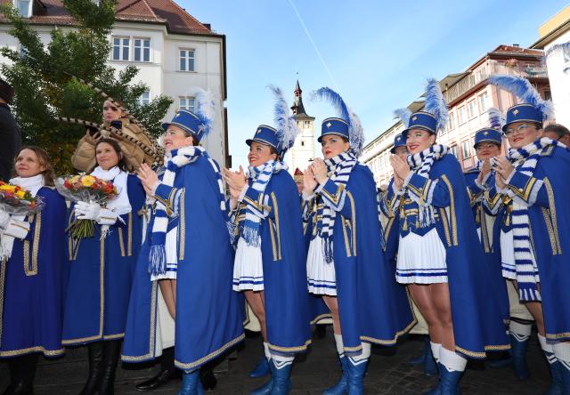11 November 2025, Bavaria, Wuerzburg: Members of the Prinzengarde parade through the city center at the opening of the carnival season. Photo: Karl-Josef Hildenbrand/dpa