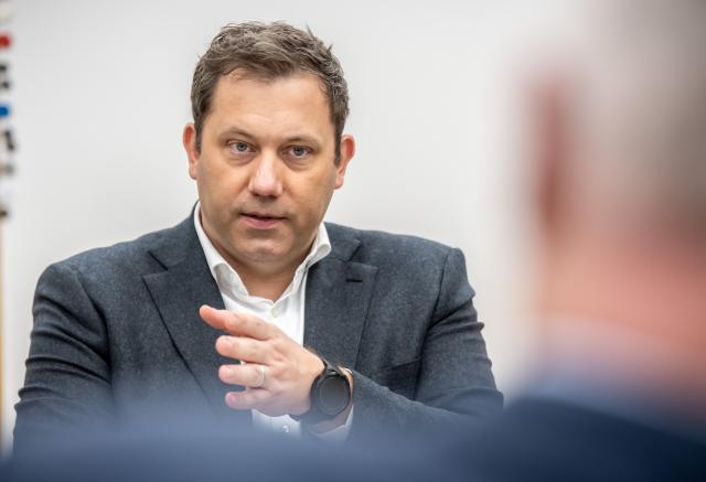 11 November 2025, Berlin: Lars Klingbeil, German Minister of Finance and Vice Chancellor, gestures during an interview with the German Press Agency (DPA). Photo: Michael Kappeler/dpa