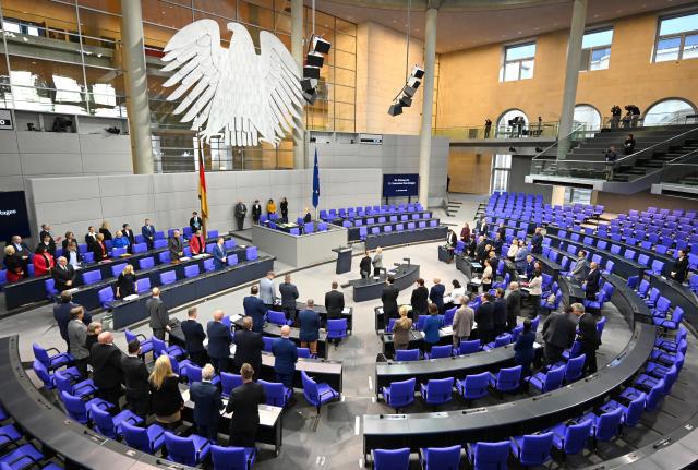 12 November 2025, Berlin: A general view of the plenary session in the German Bundestag before the government questioning with Labor Minister Baerbel Bas and Construction Minister Verena Hubertz. Photo: Elisa Schu/dpa