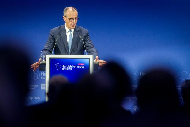 13 November 2025, Berlin: German Chancellor Friedrich Merz addresses the participants at the German Retail Congress. Photo: Kay Nietfeld/dpa