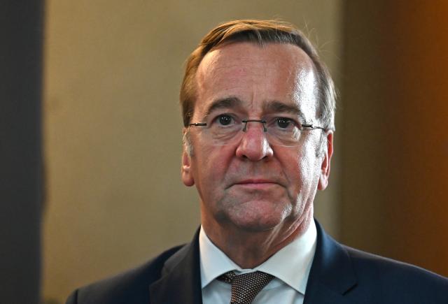 13 November 2025, Berlin: Boris Pistorius (C), German Minister of Defense, is pictured before the meeting of the Budget Committee on the 2026 federal budget. Photo: Elisa Schu/dpa