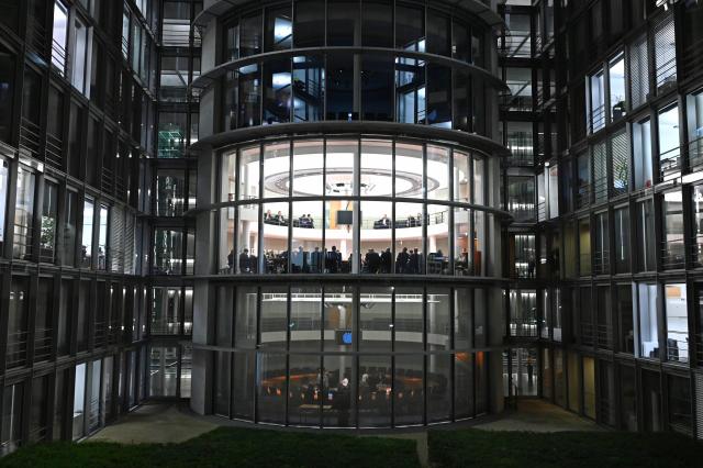 13 November 2025, Berlin: An outside view during the meeting room of the Budget Committee on the 2026 federal budget. In the so-called clean-up session, the parliamentary groups make final changes to the draft budget before it is put to the vote in the Bundestag. Photo: Elisa Schu/dpa