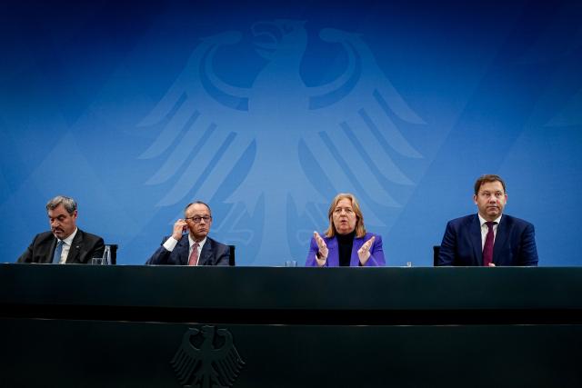 FILED - 09 October 2025, Berlin: Christian Social Union in Bavaria (CSU) Chairman and Minister President of Bavaria Markus Soeder, German Chancellor Friedrich Merz of Christian Democratic Union of Germany (CDU), Minister of Labor and Social Affairs and Social Democratic Party of Germany (SPD) Chairman Baerbel Bas and Minister of Finance, Vice Chancellor and SPD Federal Chairman Lars Klingbeil give a press conference after the Coalition Committee in the Federal Chancellery. Photo: Kay Nietfeld/dpa