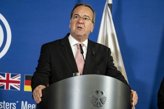 14 November 2025, Berlin: Boris Pistorius, German Minister of Defense, takes part in a press conference of the Group of Five meeting at the Ministry of Defense. The Minister of Defense meets his counterparts from France, Great Britain, Italy and Poland, as well as the High Representative of the European Union. Photo: Fabian Sommer/dpa