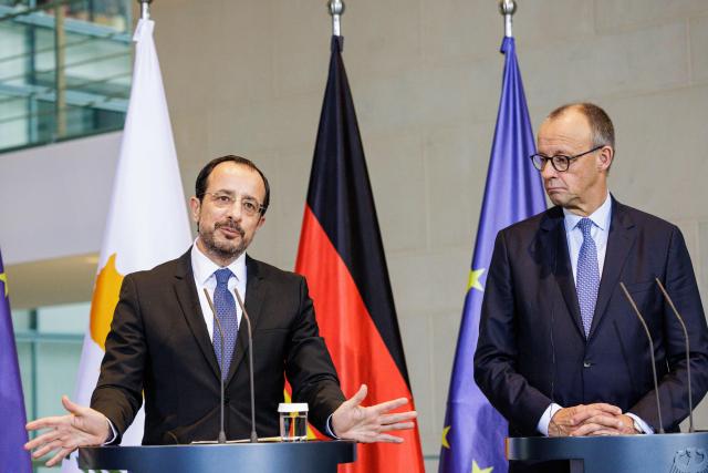 14 November 2025, Berlin: German Chancellor Friedrich Merz (R) and Cypriot President Nikos Christodoulides give a press conference after their meeting at the Federal Chancellery. Photo: Carsten Koall/dpa