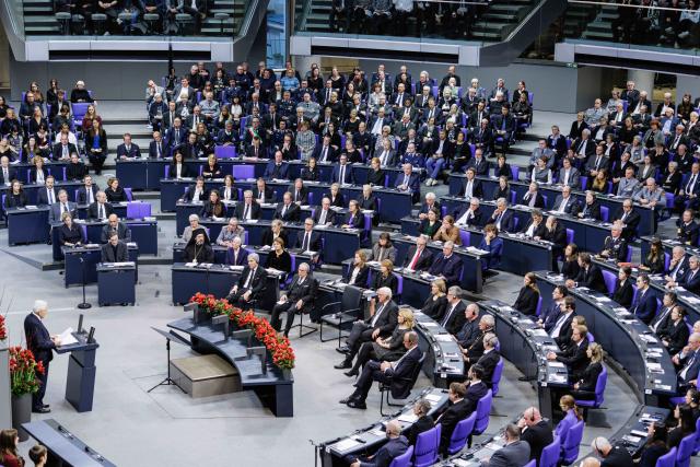 16 November 2025, Berlin: Italian President Sergio Mattarella, speaks in the German Parliament (Bundestag) during a commemoration ceremony for Germany's National day of mourning (Remembrance) Day. Photo: Carsten Koall/dpa