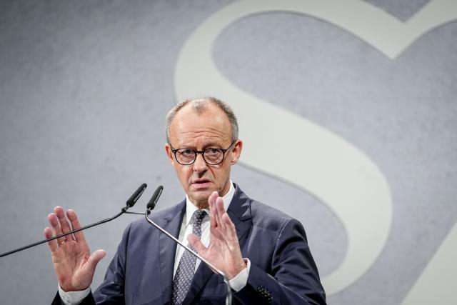 17 November 2025, Berlin: German Chancellor Friedrich Merz speaks at the Sueddeutsche newpaper's economic summit "Shaping the future in an unpredictable world". Photo: Kay Nietfeld/dpa