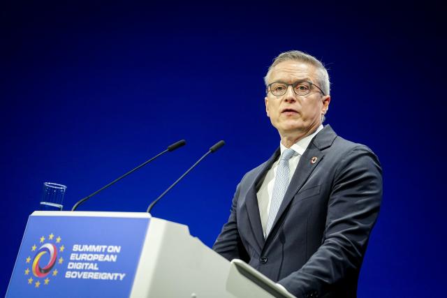 18 November 2025, Berlin: German Minister for Digitalization and State Modernization Karsten Wildberger speaks at the opening of the European Digital Sovereignty Summit at the Euref Campus. Photo: Kay Nietfeld/dpa