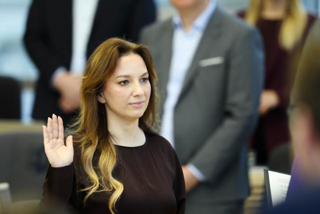 19 November 2025, Schleswig-Holstein, Kiel: Schleswig-Holstein's Minister of the Interior Magdalena Finke (L) stands in front of the President of the State Parliament Kristina Herbst during her swearing-in ceremony. Photo: Frank Molter/dpa