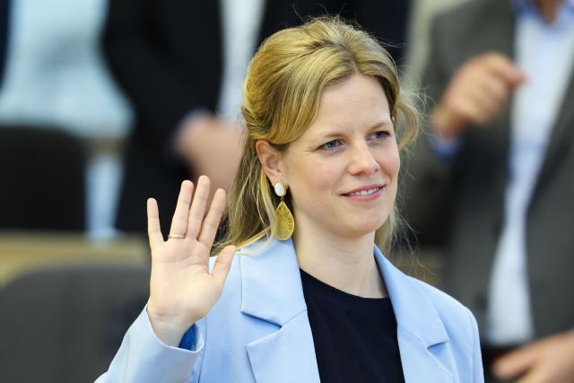 19 November 2025, Schleswig-Holstein, Kiel: Schleswig-Holstein's Minister for Agriculture, Rural Areas, Europe and Consumer Protection Cornelia Schmachtenberg stands during her swearing-in ceremony in the state parliament. Photo: Frank Molter/dpa