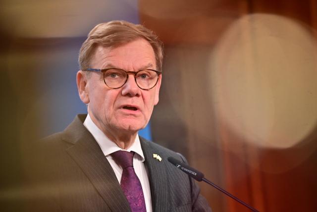 19 November 2025, Berlin: German Foreign Minister Johann Wadephul speaks during a joint press conference with Yvette Cooper, Foreign Secretary of the United Kingdom at the Federal Foreign Office. Photo: Sebastian Christoph Gollnow/dpa