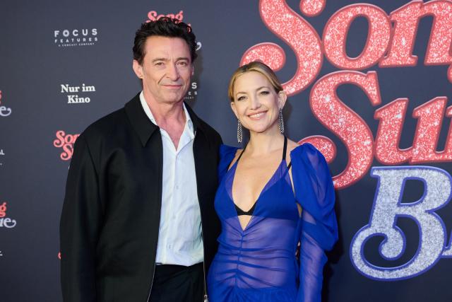 19 November 2025, Berlin: Australian actor Hugh Jackman (L) and US actress Kate Hudson arrive to attend the European premiere of the film "Song Sung Blue" at the Zoo Palast. Photo: Annette Riedl/dpa