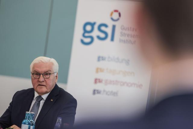 21 November 2025, North Rhine-Westphalia, Bonn: German President Frank-Walter Steinmeier speaks during a visit to the Gustav Stresemann Institute in Bonn. Photo: Oliver Berg/dpa