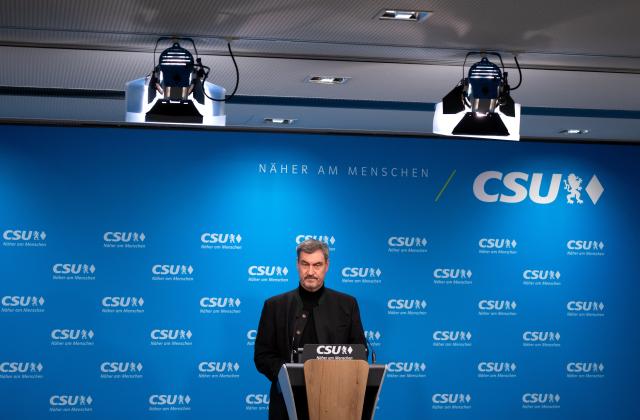 21 November 2025, Bavaria, Munich: Markus Soeder, Chairman of the Christial Social Union (CSU) and Minister President of Bavaria, gives a press statement at the start of the closed meeting of the CSU party executive. Photo: Sven Hoppe/dpa