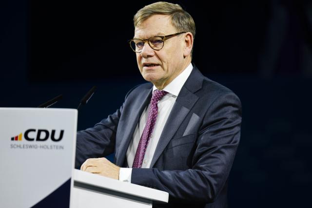 22 November 2025, Schleswig-Holstein, Neumuenster: German Foreign Minister Johann Wadephul, speaks during the 77th state party conference of the CDU Schleswig-Holstein. Photo: Frank Molter/dpa