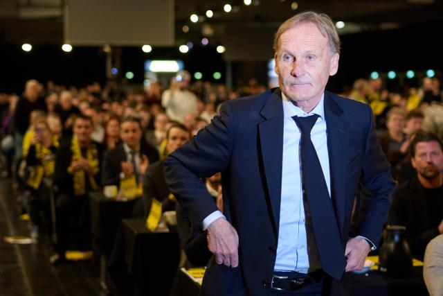 23 November 2025, North Rhine-Westphalia, Dortmund: Hans-Joachim Watzke reacts after his election as Borussia Dortmund president during the Borussia Dortmund general meeting at the Westfalenhallen. Photo: Bernd Thissen/dpa