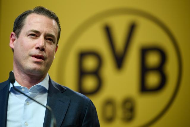 24 November 2025, North Rhine-Westphalia, Dortmund: Borussia Dortmund Managing Director Lars Ricken speaks at the Annual General Meeting of Borussia Dortmund GmbH & Co. KGaA to the shareholders. Photo: Bernd Thissen/dpa