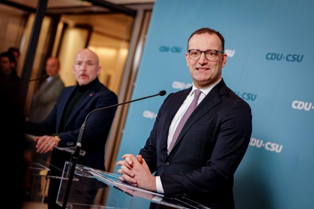24 November 2025, Berlin: Jens Spahn (R), Parliamentary group leader of the Christian Democratic Union of Germany (CDU) and the Christian Social Union in Bavaria (CSU) in the Bundestag, and Head of the CSU parliamentary group Alexander Hoffmann give a press conference at the start of the parliamentary group meeting of the CDU/CSU parties. Photo: Kay Nietfeld/dpa
