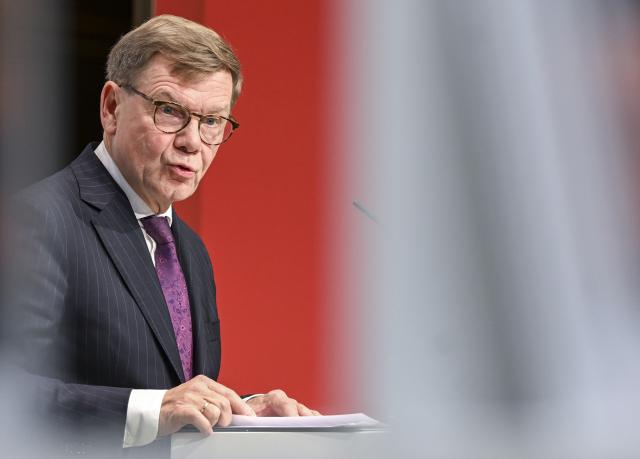 25 November 2025, Berlin: Johann Wadephul, Foreign Minister, speaks at the Berlin Foreign Policy Forum. The Foreign Policy Forum has been organized by the Koerber Foundation since 2011. Photo: Jens Kalaene/dpa