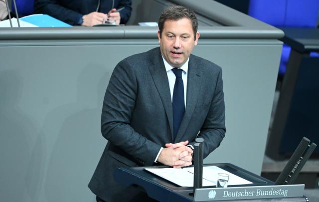 25 November 2025, Berlin: Lars Klingbeil, German Minister of Finance, Vice-Chancellor and SPD Federal Chairman, speaks during the Bundestag session at the start of Budget Week. Photo: Elisa Schu/dpa