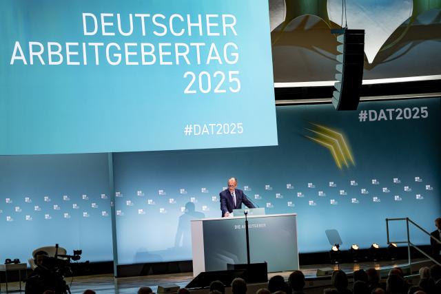 25 November 2025, Berlin: German Chancellor Friedrich Merz speaks during the 2025 Employers' Day in Berlin. Photo: Fabian Sommer/dpa