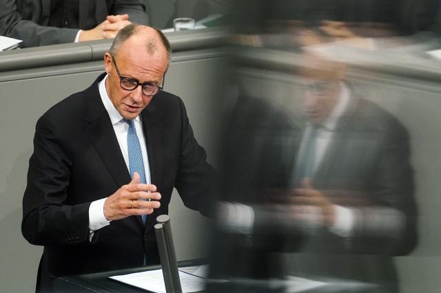 26 November 2025, Berlin: German Chancellor Friedrich Merz speaks in the general debate on the budget in the Bundestag. The debates on the budget of the Chancellery are traditionally used as a general debate on the policies of the Federal Government. Photo: Kay Nietfeld/dpa