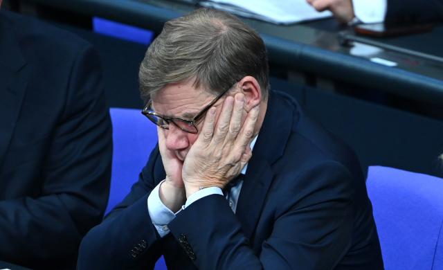 26 November 2025, Berlin: German Foreign Minister Johann Wadephul, reacts during the general debate at the German Bundestag. Photo: Elisa Schu/dpa