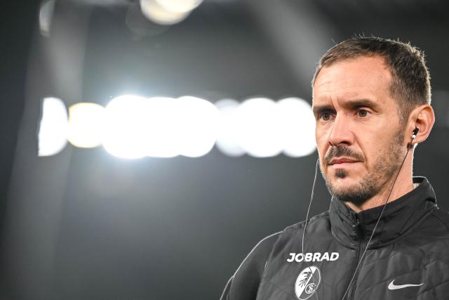 FILED - 23 October 2025, Baden-Wuerttemberg, Freiburg im Breisgau: Freiburg coach Julian Schuster pictured before the UEFA Europa League soccer match between SC Freiburg and FC Utrect at Europa-Park stadium. Photo: Harry Langer/dpa