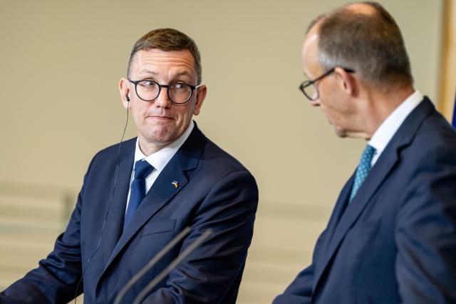 27 November 2025, Berlin: German Chancellor Friedrich Merz and Kristen Michal, Prime Minister of Estonia, hold a joint press conference in Berlin. Photo: Fabian Sommer/dpa