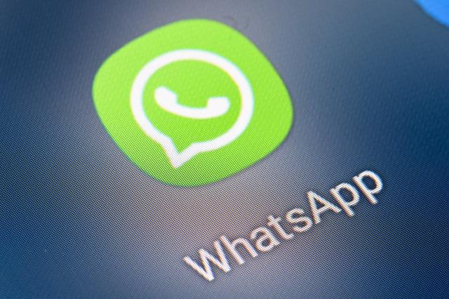 FILED - 21 January 2022, Berlin: The Whatsapp app icon can be seen on the screen of a smartphone. Photo: Fabian Sommer/dpa