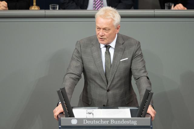 27 November 2025, Berlin: Alois Rainer, Germany's Minister for Agriculture, Food and Home Affairs, speaks during the federal budget debate in the Bundestag. Photo: Markus Lenhardt/dpa