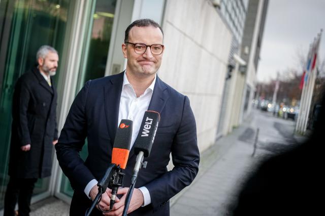 01 December 2025, Berlin: Jens Spahn, Chairman of the CDU/CSU parliamentary group in the German Bundestag, gives a press statement at the start of the CDU Federal Presidium meeting. Photo: Kay Nietfeld/dpa
