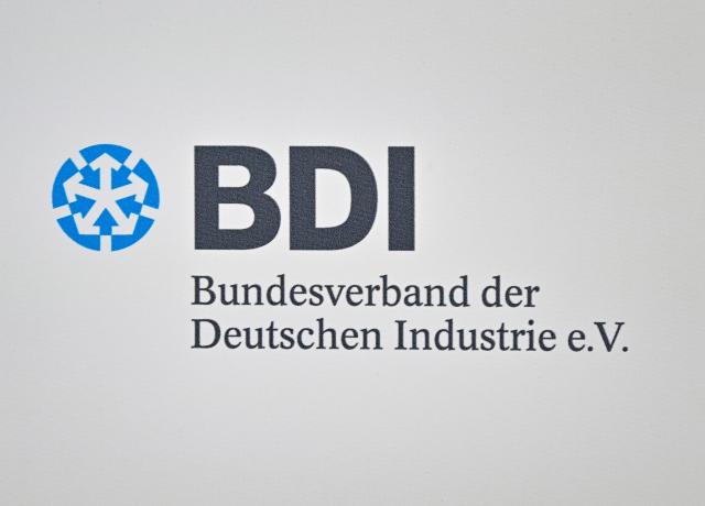 FILED - 12 June 2023, Brandenburg, Bad Saarow: The logo of the Federation of German Industries (BDI). Germany's industrial sector is facing a dramatic low point at the end of 2025, the head of the Federation of German Industries (BDI) told dpa, warning that the government in Berlin is not acting decisively enough. Photo: Patrick Pleul/dpa