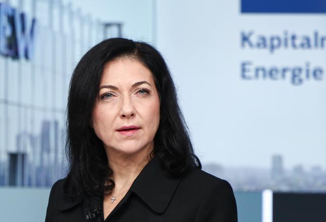 03 December 2025, Hesse, Frankfurt/Main: Katherina Reiche, Germany's Minister for Economic Affairs and Energy, speaks at the "Energy and Infrastructure" capital market conference. Photo: Hannes P. Albert/dpa