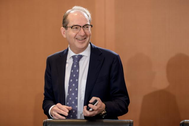 03 December 2025, Berlin: Alexander Dobrindt, German Minister of the Interior, arrives at the start of the German Cabinet meeting in the Chancellery. Photo: Michael Kappeler/dpa