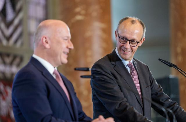 03 December 2025, Berlin: Germany Chancellor Friedrich Merz (R) takes part in the press conference alongside Kai Wegner, Governing Mayor of Berlin, during his official inaugural visit to Berlin. Photo: Michael Kappeler/dpa