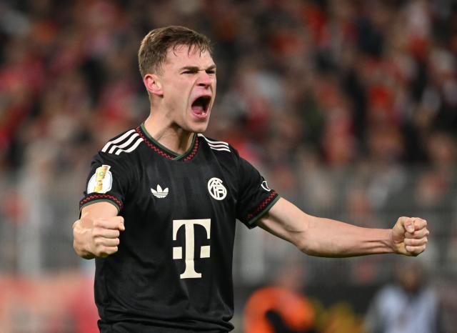 03 December 2025, Berlin: Bayern Munich's Joshua Kimmich celebrates the victory after the German DFB Cup round of 16 soccer match between 1. FC Union Berlin and FC Bayern Munich at an der Alten Foersterei. Photo: Soeren Stache/dpa - IMPORTANT NOTE: In accordance with the regulations of the DFL German Football League and the DFB German Football Association, it is prohibited to utilize or have utilized photographs taken in the stadium and/or of the match in the form of sequential images and/or video-like photo series.