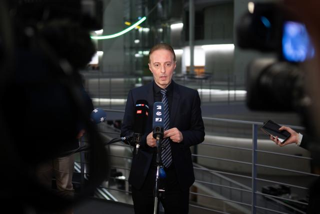 04 December 2025, Berlin: Chairman of the Bundestag's Election Review Committee Macit Karaahmetoglu speaks after a meeting of the Election Scrutiny Committee at the Paul Loebe House. The Sahra Wagenknecht Alliance (BSW) failed in its bid to have the votes in the February Bundestag election recounted in the Bundestag's Election Review Committee. Photo: Sebastian Christoph Gollnow/dpa