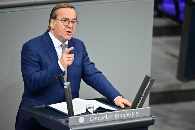 05 December 2025, Berlin: Boris Pistorius, German Minister of Defence, speaks at the German Bundestag session on the modernization of military service. Photo: Sebastian Gollnow/dpa