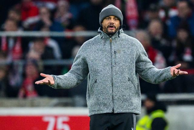 06 December 2025, Baden-Württemberg, Stuttgart: Bayern Munich coach Vincent Kompany gestures duringthe German Bundesliga socce rmatch between VfB Stuttgart and FC Bayern Munich at the MHPArena. Photo: Tom Weller/dpa - IMPORTANT NOTICE: DFL and DFB regulations prohibit any use of photographs as image sequences and/or quasi-video.