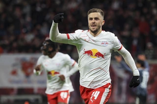 06 December 2025, Saxony, Leipzig: Leipzig's Christoph Baumgartner celebrates scoring his side's second goal during the German Bundesliga soccer match between RB Leipzig and Eintracht Frankfurt at the Red Bull Arena. Photo: Jan Woitas/dpa - IMPORTANT NOTICE: DFL and DFB regulations prohibit any use of photographs as image sequences and/or quasi-video.