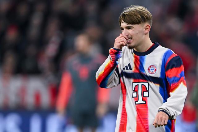 09 December 2025, Bavaria, Munich: Bayern Munich's Lennart Karl warms up prior to the start of the UEFA Champions League soccer match between Bayern Munich and Sporting Lisbon at the Allianz Arena. Photo: Sven Hoppe/dpa