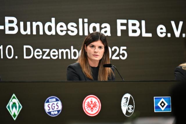 10 December 2025, Hesse, Frankfurt/Main: Katharina Kiel from Eintracht Frankfurt speaks during a press conference, after the founding of the Women's Bundesliga League Association at the Deutsche Bank Park Frankfurt. Photo: Michael Brandt/dpa