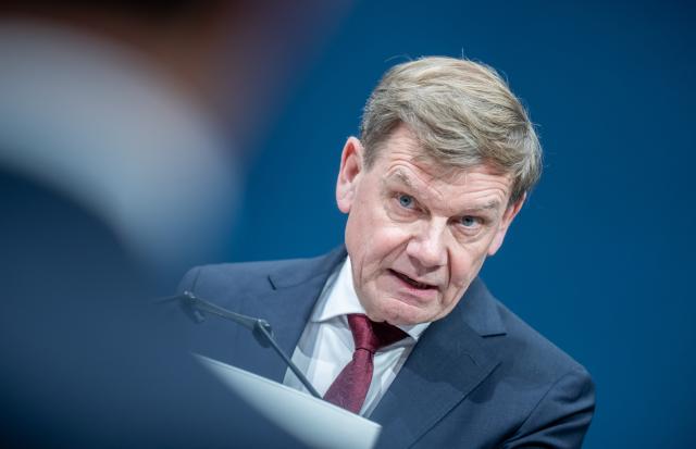 11 December 2025, Berlin: Johann Wadephul German Foreign Minister, addresses NATO Secretary General Mark Rutte, who is giving a keynote speech at the invitation of the Munich Security Conference on the premises of the Bavarian State Representation. Photo: Michael Kappeler/dpa