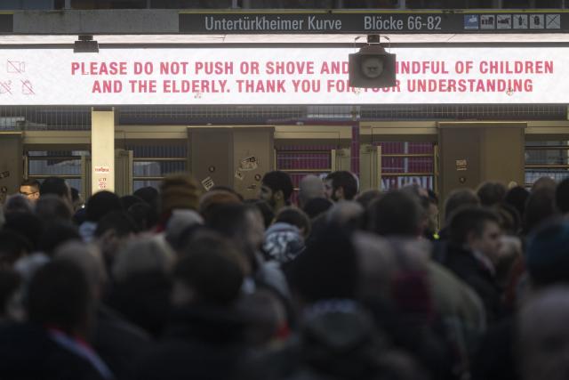 11 December 2025, Baden-Wuerttemberg, Stuttgart: Fans queue at the stadium entrance ahead of the UEFA Europa League soccer match between VfB Stuttgart and Maccabi Tel Aviv at MHPArena. Photo: Marijan Murat/dpa