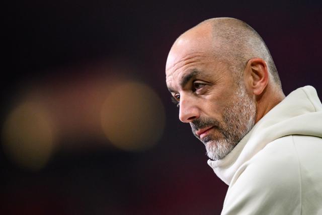 11 December 2025, Baden-Wuerttemberg, Stuttgart: Maccabi Tel Aviv head coach Zarko Lazetic stands pitch ahead of the UEFA Europa League soccer match between VfB Stuttgart and Maccabi Tel Aviv at MHPArena. Photo: Tom Weller/dpa
