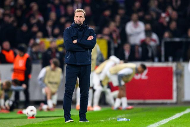 11 December 2025, Baden-Wuerttemberg, Stuttgart: Stuttgart coach Sebastian Hoeness stands on the touchline during the UEFA Europa League soccer match between VfB Stuttgart and Maccabi Tel Aviv at MHPArena. Photo: Tom Weller/dpa
