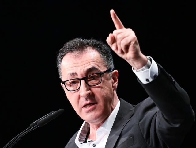 13 December 2025, Baden-Württemberg, Ludwigsburg: Cem Ozdemir, lead candidate for the 2026 state election in Baden-Wuerttemberg, is on stage at his party's state party conference. The party adopts the election program for the 2026 state election and elects its state executive committee, among other party bodies. Photo: Bernd Weißbrod/dpa